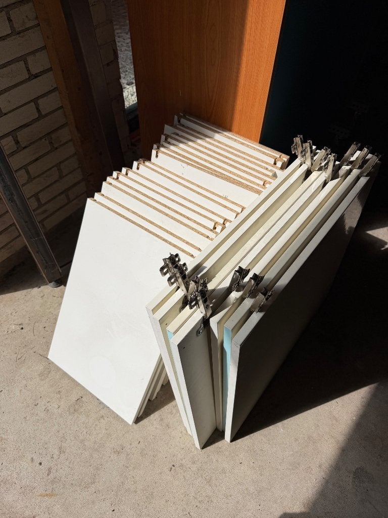Besta Ikea kast deurtjes en planken, Ophalen, Gebruikt, Minder dan 150 cm, Minder dan 100 cm