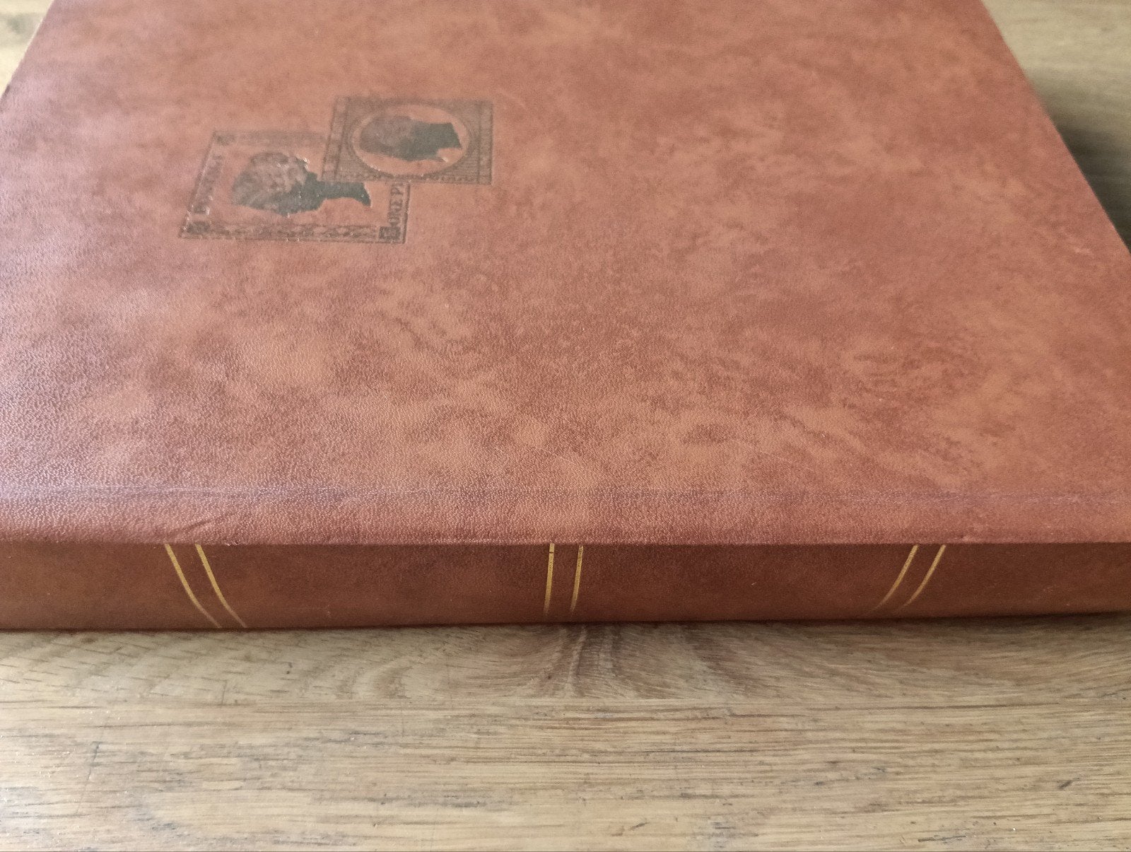 mooi gebruikt dik 30/60 insteekboek met zwarte bladen, Postzegels en Munten, Ophalen of Verzenden, Verzamelalbum