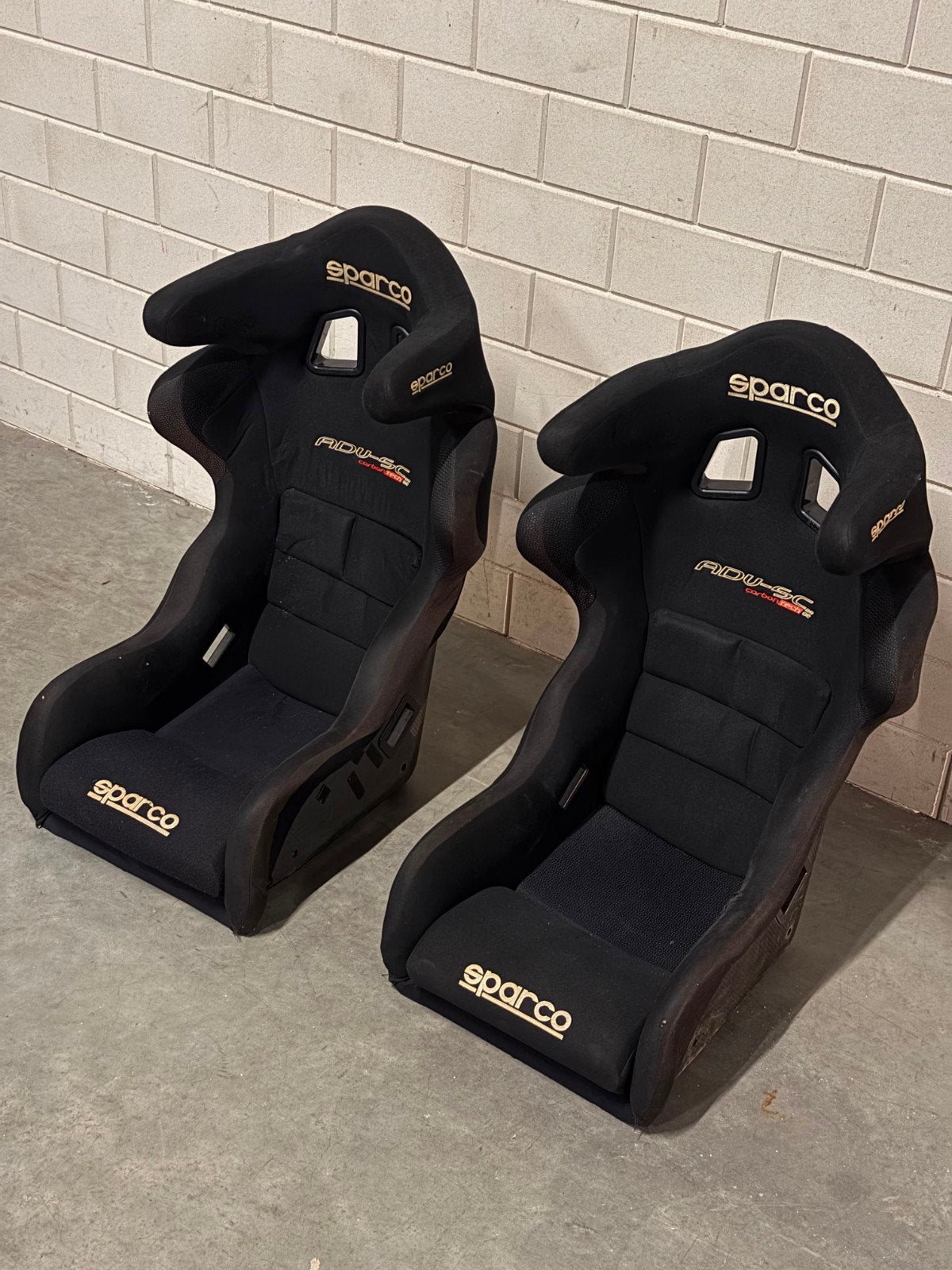 Sparco ADV-SC carbon tech kuipstoelen, Ophalen