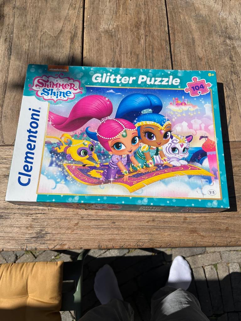 Shimmer & Shine Glitter Puzzel 104 stukjes Clementoni, Ophalen of Verzenden, Meer dan 50 stukjes, Zo goed als nieuw, 6 jaar of ouder