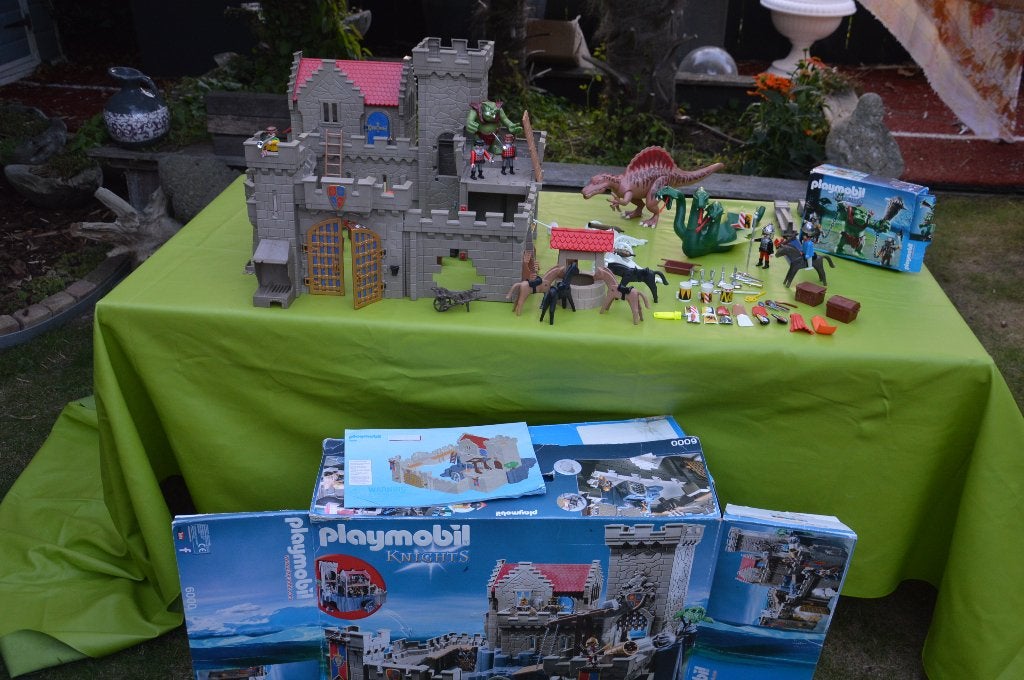 Groot Playmobil kasteel met draken, monster, poppetjes enz, Ophalen of Verzenden, Gebruikt, Losse onderdelen, Kasteel/Fort