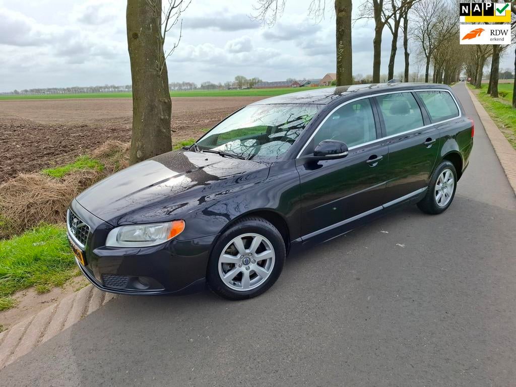 Volvo V70 1.6 T4 Limited Edition, Voorwielaandrijving, 15 km/l, Gebruikt, 4 cilinders