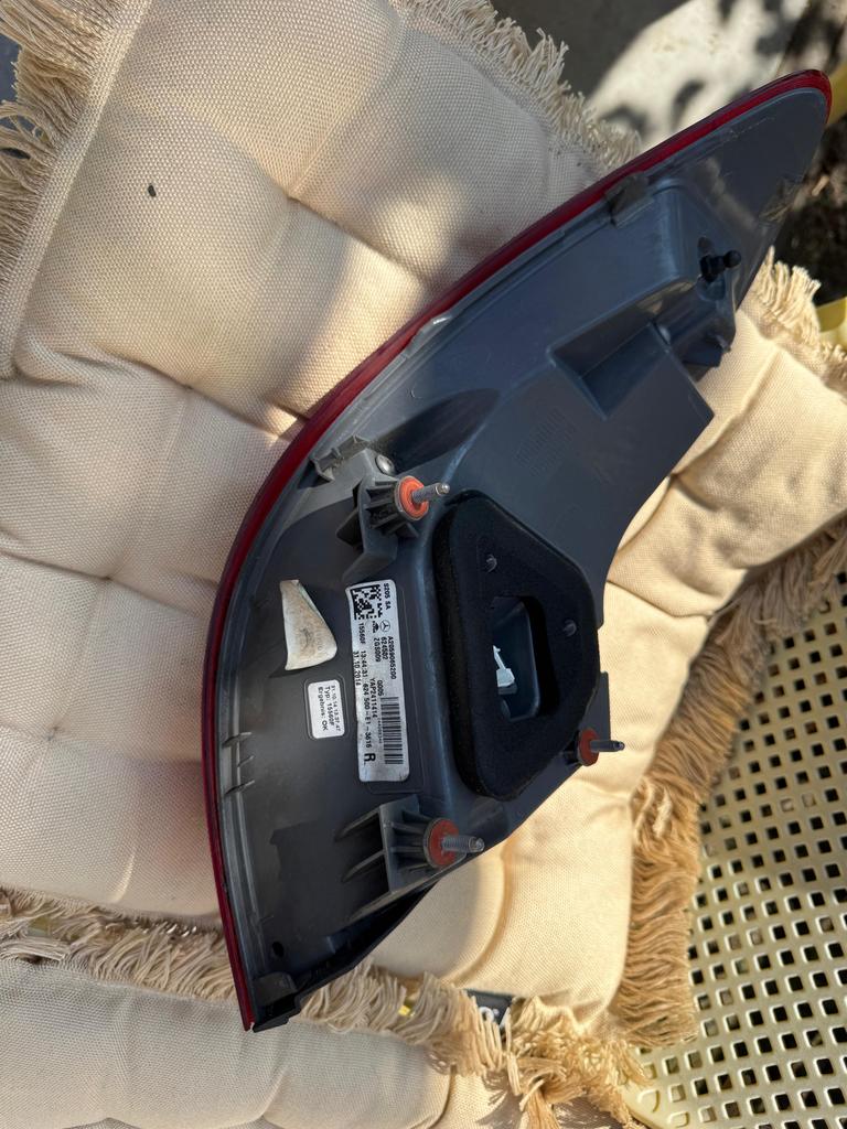 Mercedes C-klasse W205 Achterlicht Rechts Kofferbak OEM A205, Auto-onderdelen, Ophalen, Gebruikt, Mercedes-Benz