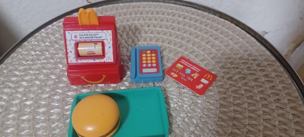 McDonald's Happy Meal Speelgoed uit Frankrijk, Verzamelen, Speelgoed, Zo goed als nieuw, Ophalen of Verzenden