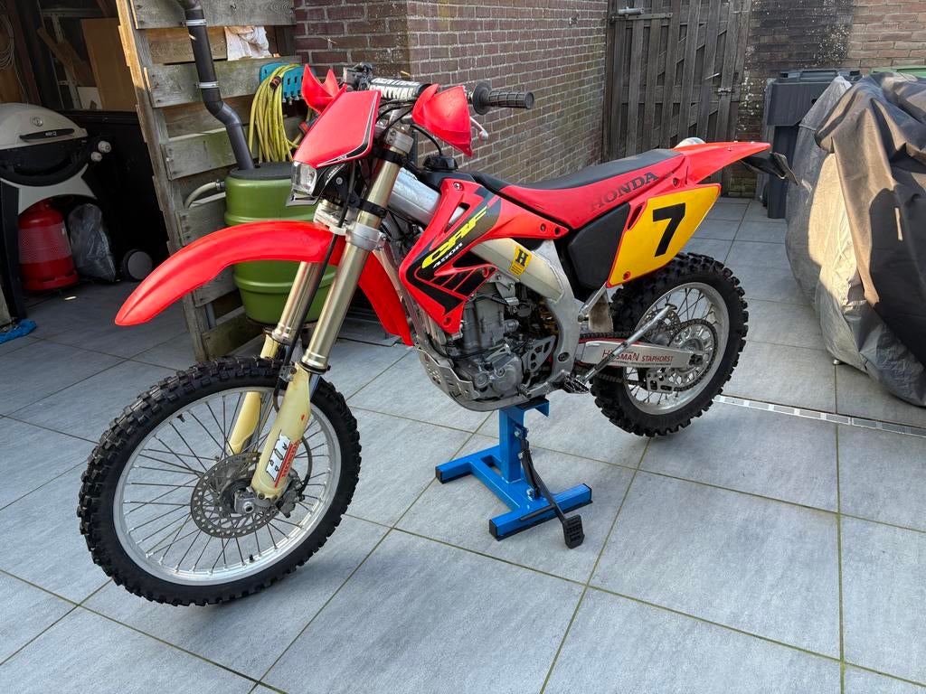Honda CRF450R Enduro 2002 met kenteken., Motoren, Motoren | Honda, 450 cc, Gebruikt, Particulier, Meer dan 35 kW