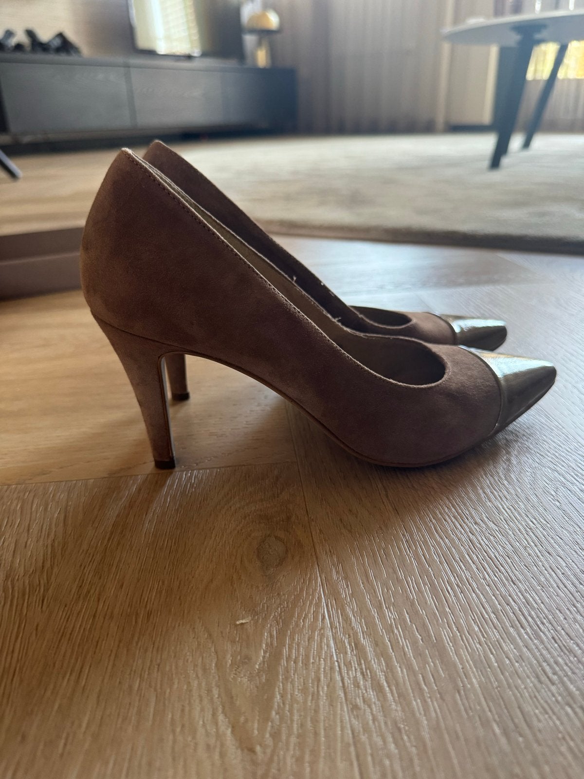Tamaris Pumps Maat 39 - Zo goed als nieuw, Verzenden, Zo goed als nieuw, Bruin, Pumps