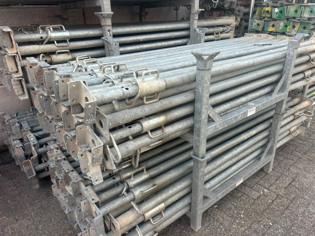 Zeer nette Schroefstempels / Bouwstempels 250/450 cm, Doe-het-zelf en Verbouw, Steigers, Ophalen, Zo goed als nieuw, Overige typen