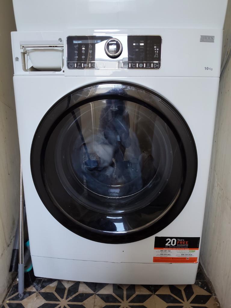 Goed werkende wasmachine, ophalen vanaf 1 juli, Witgoed en Apparatuur, Wasmachines, Gebruikt, Voorlader, 10 kg of meer, 85 tot 90 cm