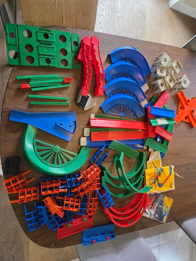 Grote Darda Racebaan Set met Looping en Veel Onderdelen, Overige merken, Opwindmechanisme, Ophalen of Verzenden, Met looping