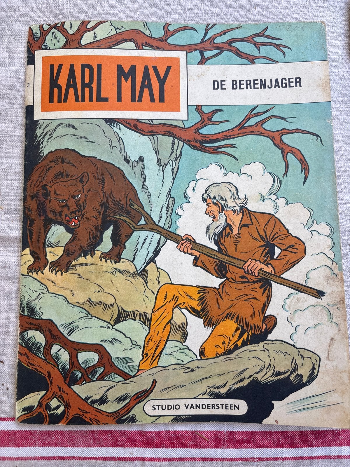 Karl May - De Berenjager - Studio Vandersteen, Boeken, Stripboeken, Eén stripboek, Ophalen of Verzenden, Gelezen