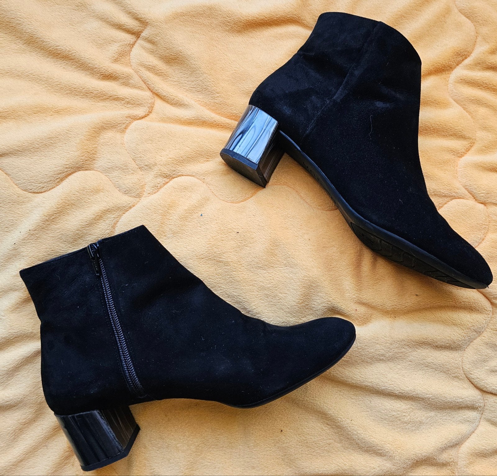 Unisa nubuck lere laarsjes mt 41 zgan, Zwart, Lage of Enkellaarzen, Ophalen of Verzenden, Zo goed als nieuw