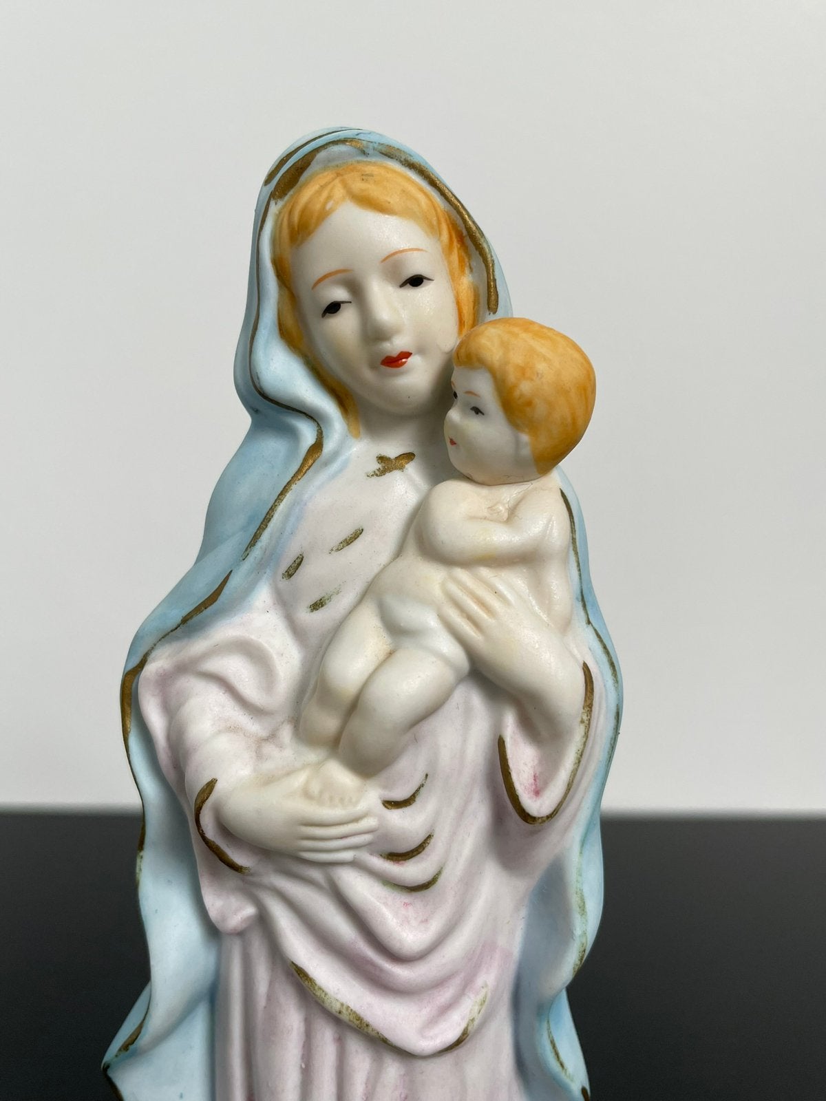 Maria met kindje Jezus op haar arm - 20½ cm, Ophalen of Verzenden, Zo goed als nieuw, Beeld(je), Christendom | Katholiek