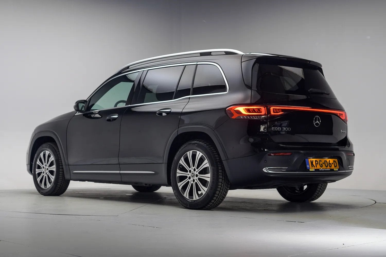 Mercedes-Benz Eqb