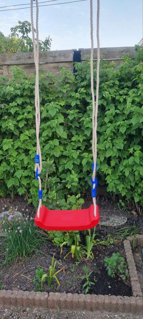 Stevige Playtive schommel voor uren speelplezier, Kinderen en Baby's, Speelgoed | Buiten | Speeltoestellen, Ophalen of Verzenden