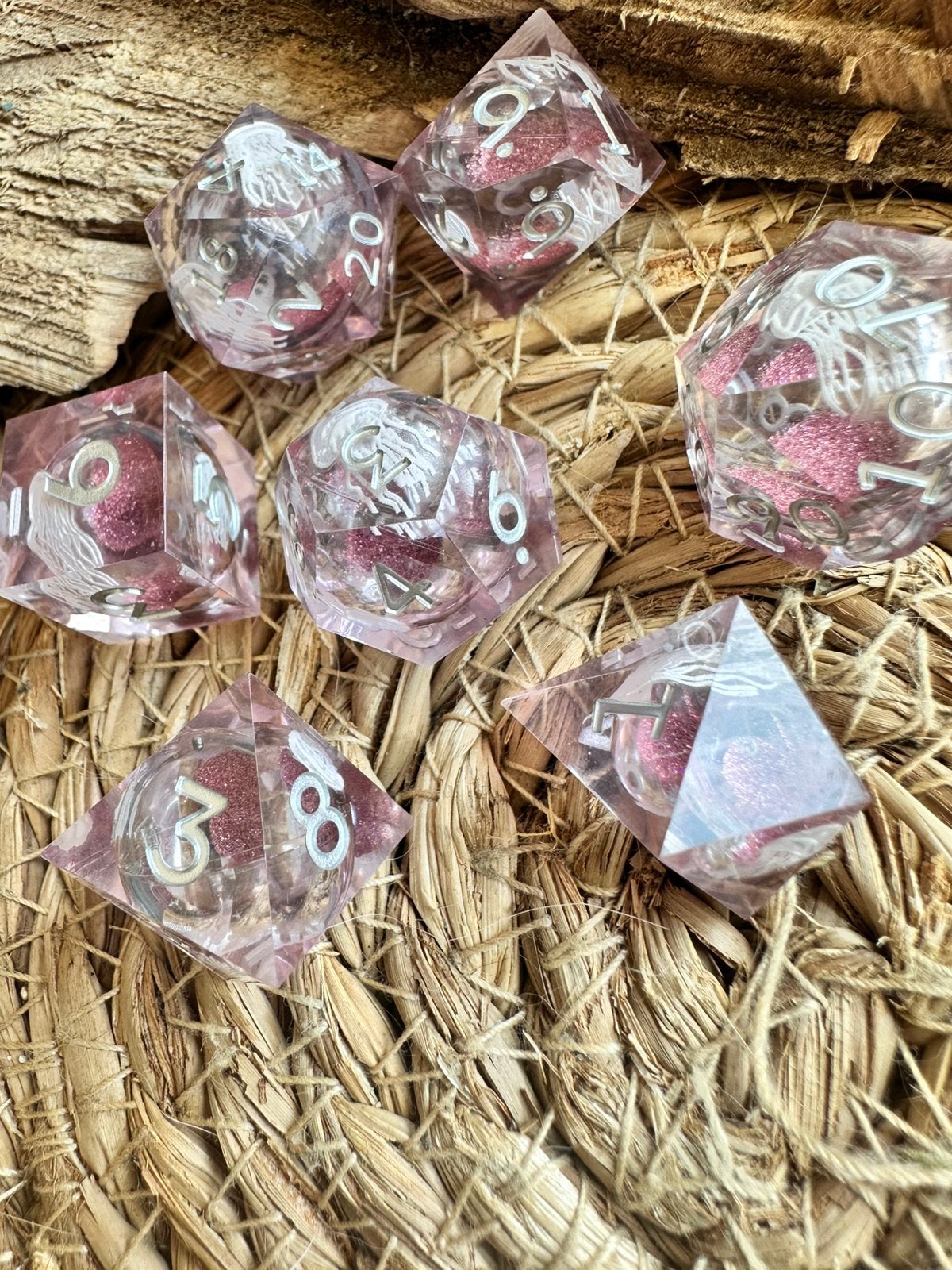 DND dice / kwallen / dobbelstenen / D&D / RPG / roze / nieuw, Ophalen of Verzenden, Nieuw