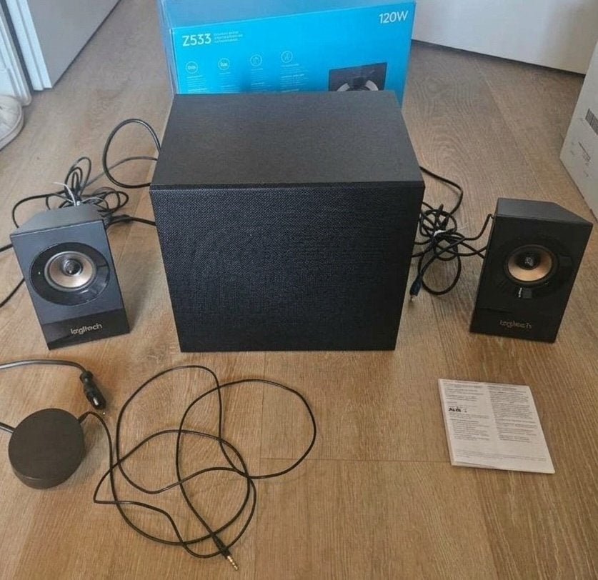 Logitech Z533 – 2.1 speaker system with subwoofer (120W), Computers en Software, Ophalen, Zo goed als nieuw, Audiokanaal 2.1, Logitech G