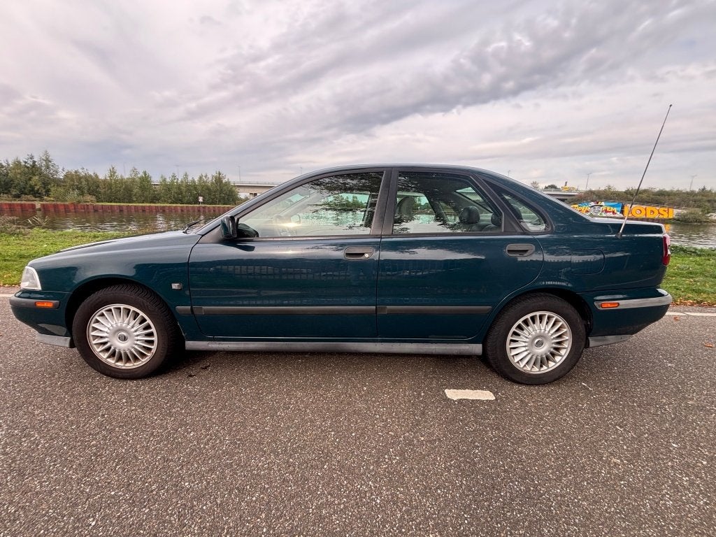 Volvo S40 1.8 Comfort (bj 1998, automaat), foto 2