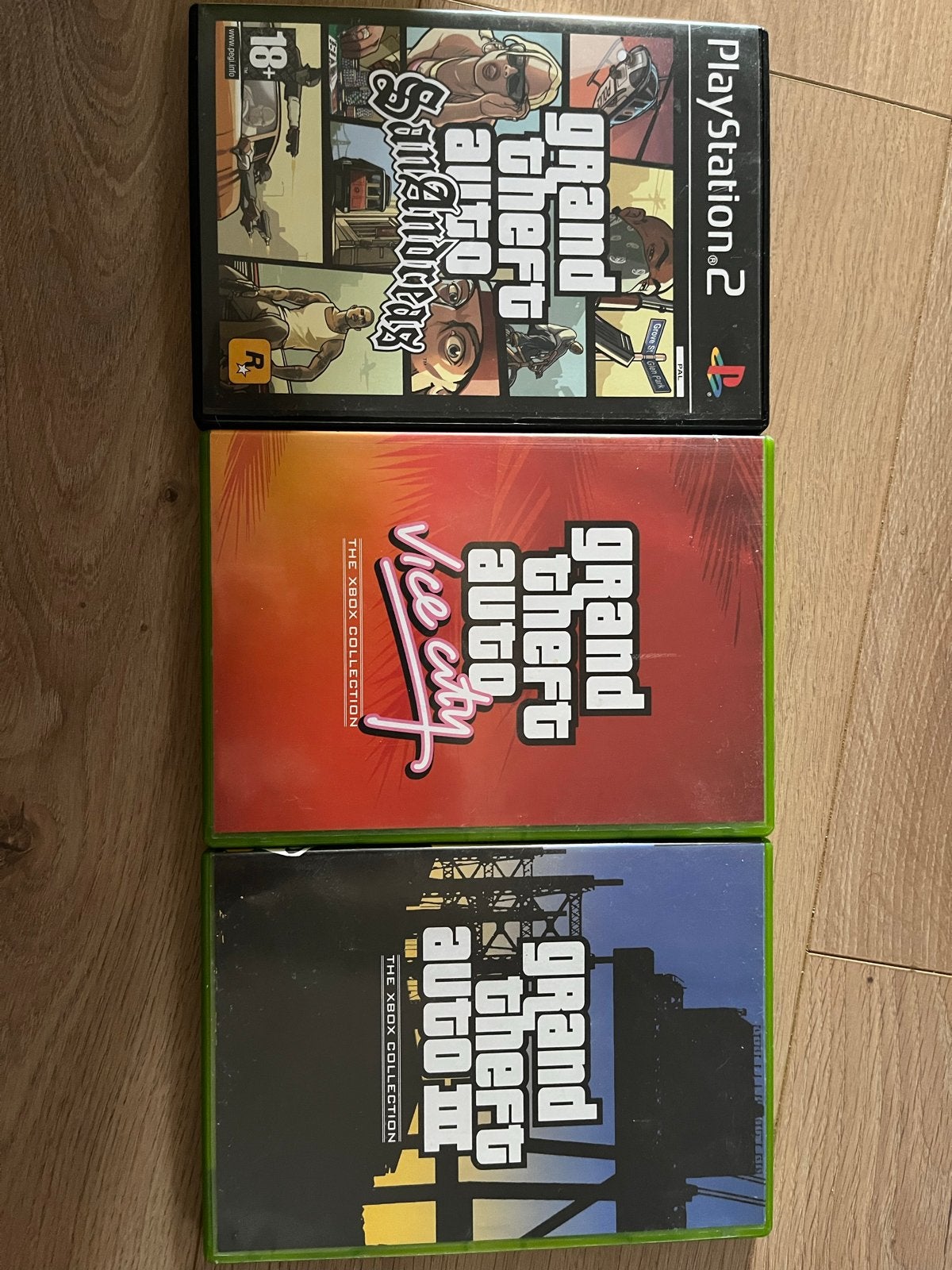 GTA Verzameling PS2 & Xbox (incl. Posters/Plattegronden), Spelcomputers en Games, Games | Xbox Original, Avontuur en Actie, Gebruikt