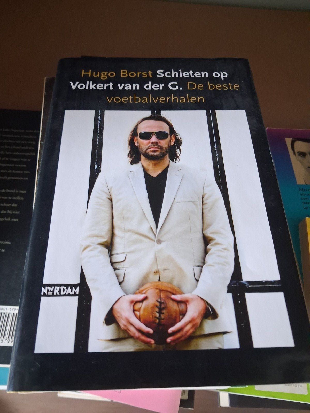 Hugo Borst - Schieten op Volkert van der G. Voetbalverhalen, Boeken, Sportboeken, Ophalen of Verzenden, Gelezen, Hugo Borst, Overige sporten