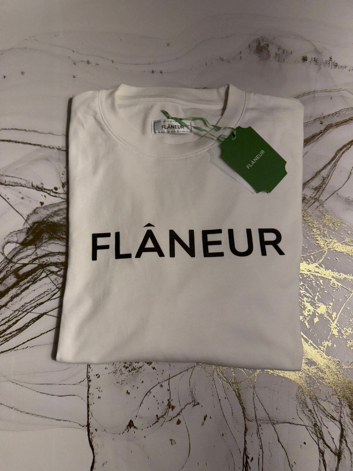 Flaneur Logo T-shirt Wit Maat L Z.g.a.n., Kleding | Heren, Ophalen of Verzenden, Zo goed als nieuw, Maat 52/54 (L), Wit
