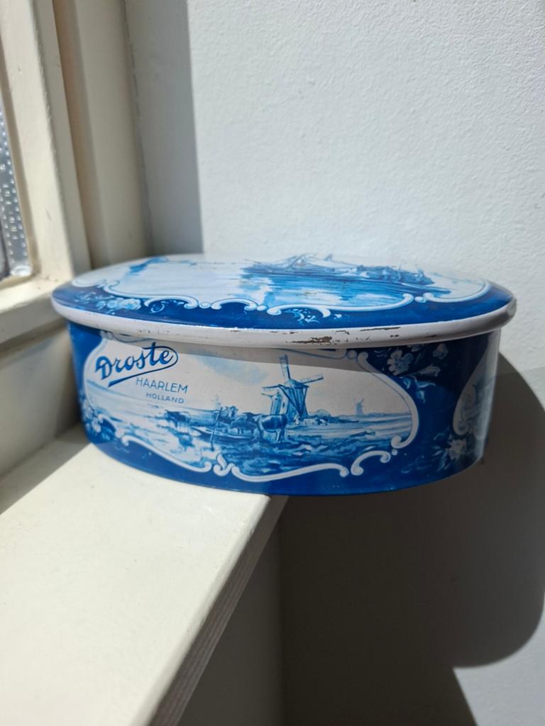 Vintage Droste blik blauw wit - Haarlem Holland, Verzamelen, Blikken, Ophalen of Verzenden, Gebruikt, Overige, Droste