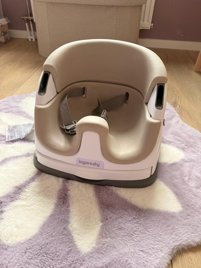 Babystoel/zitverhoger Ingenuity, Ophalen, Zo goed als nieuw, Overige typen