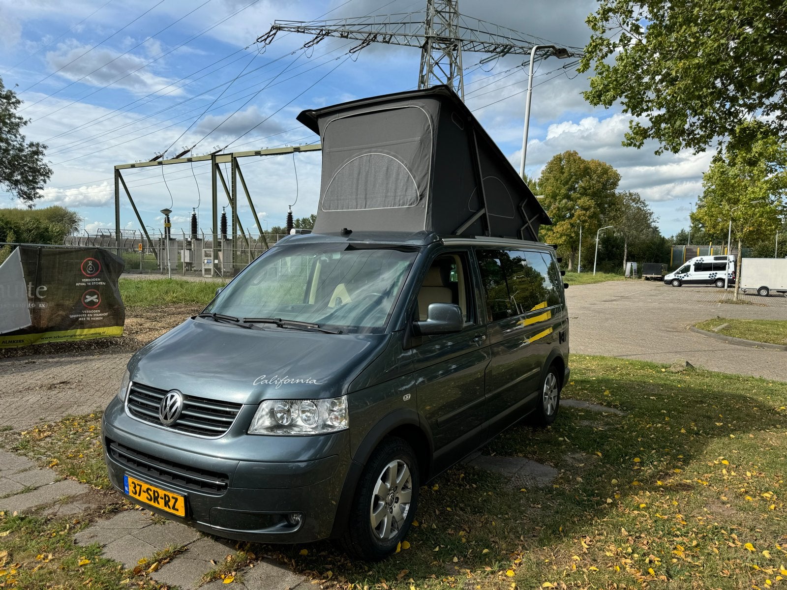 Volkswagen California T5 Camper - Pop-up dak & Fietsendrager, Caravans en Kamperen, Chemisch toilet, Volkswagen, Koelkast, 4 tot 5 meter