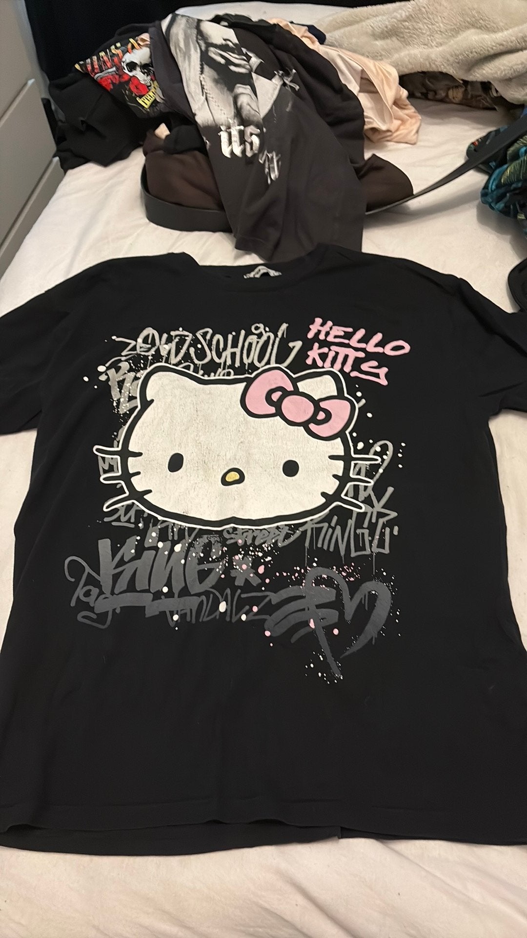 Hello kitty shirt, Kleding | Dames, T-shirts, Ophalen, Zwart, Maat 42/44 (L), Korte mouw