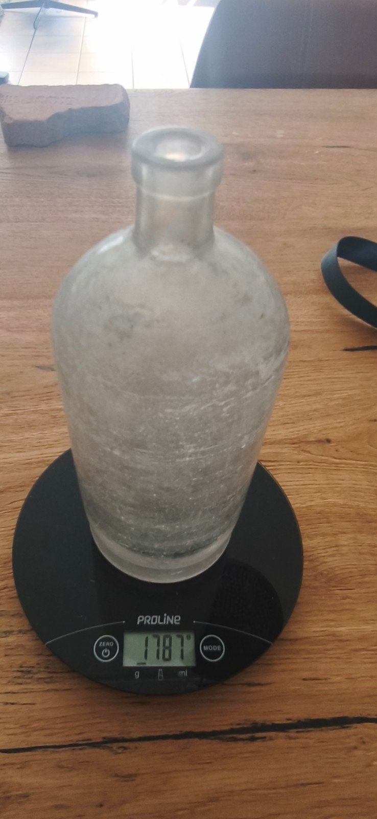 zware fles  bijna 2 kilo, Ophalen of Verzenden