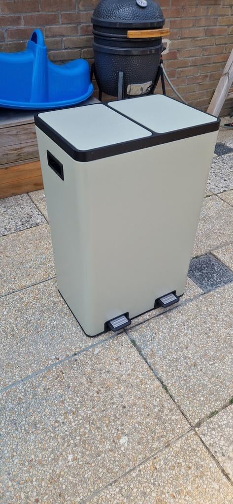 Prullenbak voor binnen - Mintgroen - 73x46x31 cm, Ophalen, Kunststof, Gebruikt, Met pedaal