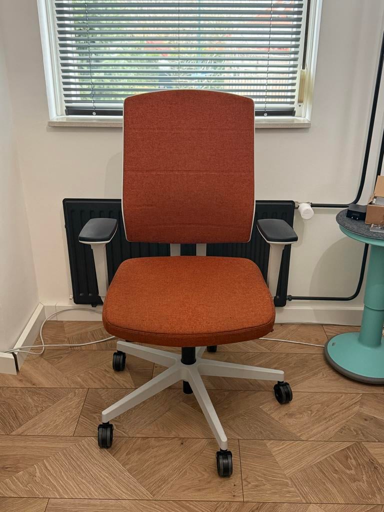 Sitland Bureaustoel - Goede Staat, Comfortabel, Ophalen, Gebruikt, Oranje, Bureaustoel