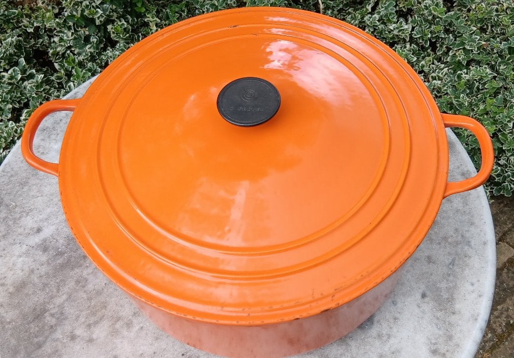 LE CREUSET oranje gietijzeren braadpan Ø34 cm (G352), Gebruikt, Gietijzer, Ophalen of Verzenden, Keramische plaat