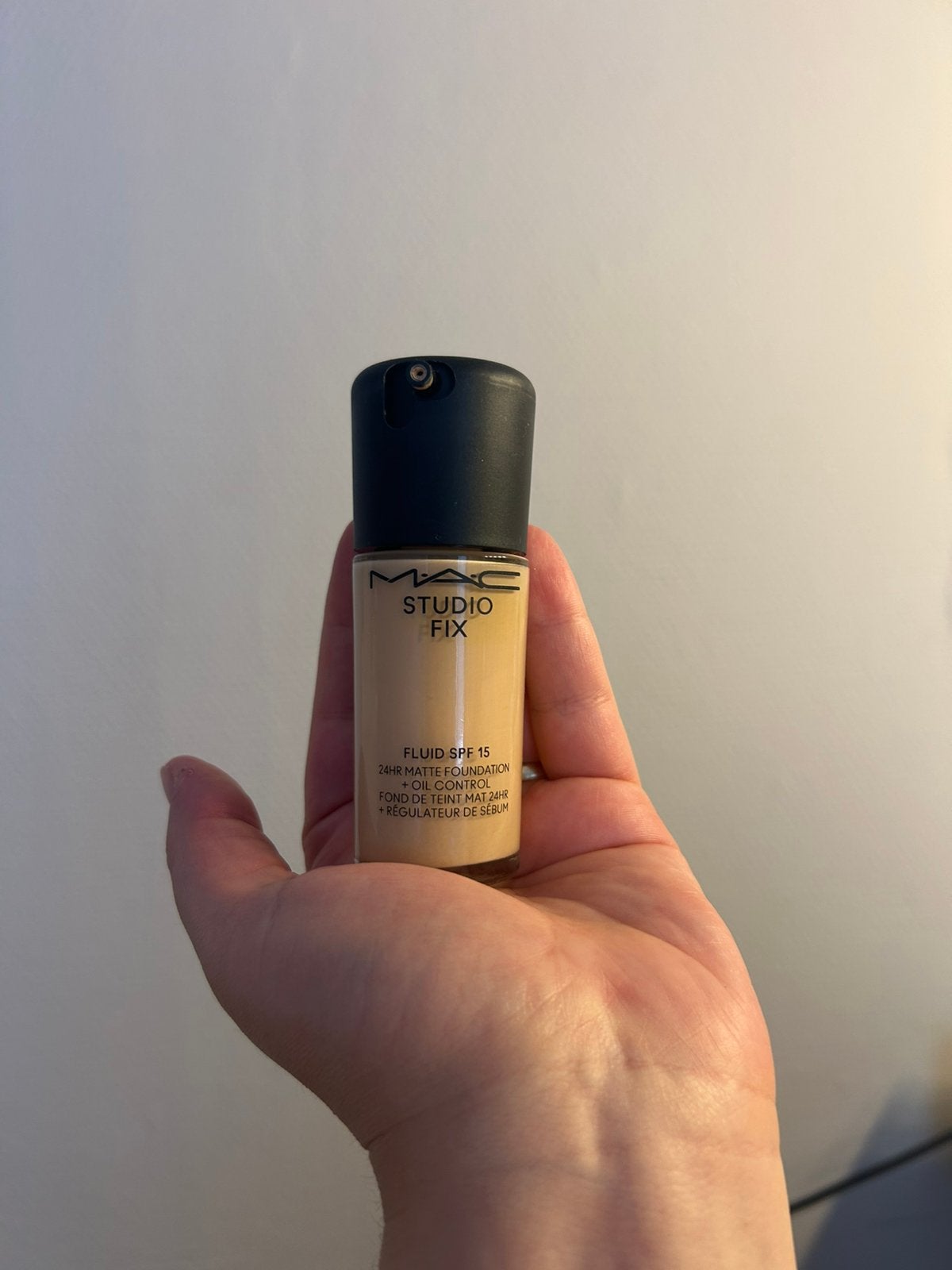 Mac foundation, Ophalen of Verzenden, Zo goed als nieuw, Beige, Gehele gezicht