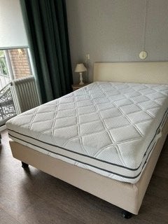 Pullman Boxspring, Ophalen, Tweepersoons, 140 cm, Zo goed als nieuw