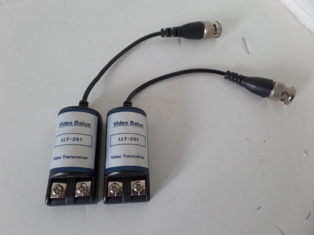 Video Balun set, LLT-201C, BNC/screwterminal-(#8912), Ophalen of Verzenden, Zo goed als nieuw, Buitencamera