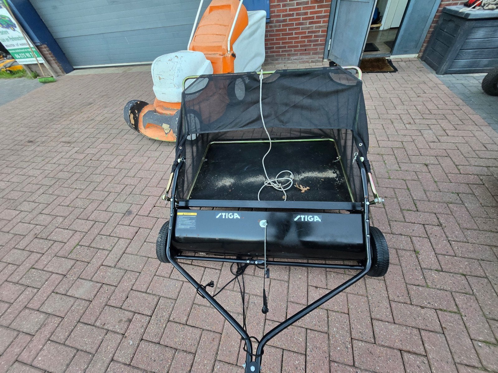 Gras- en bladveger van 107 cm, Ophalen, Zo goed als nieuw