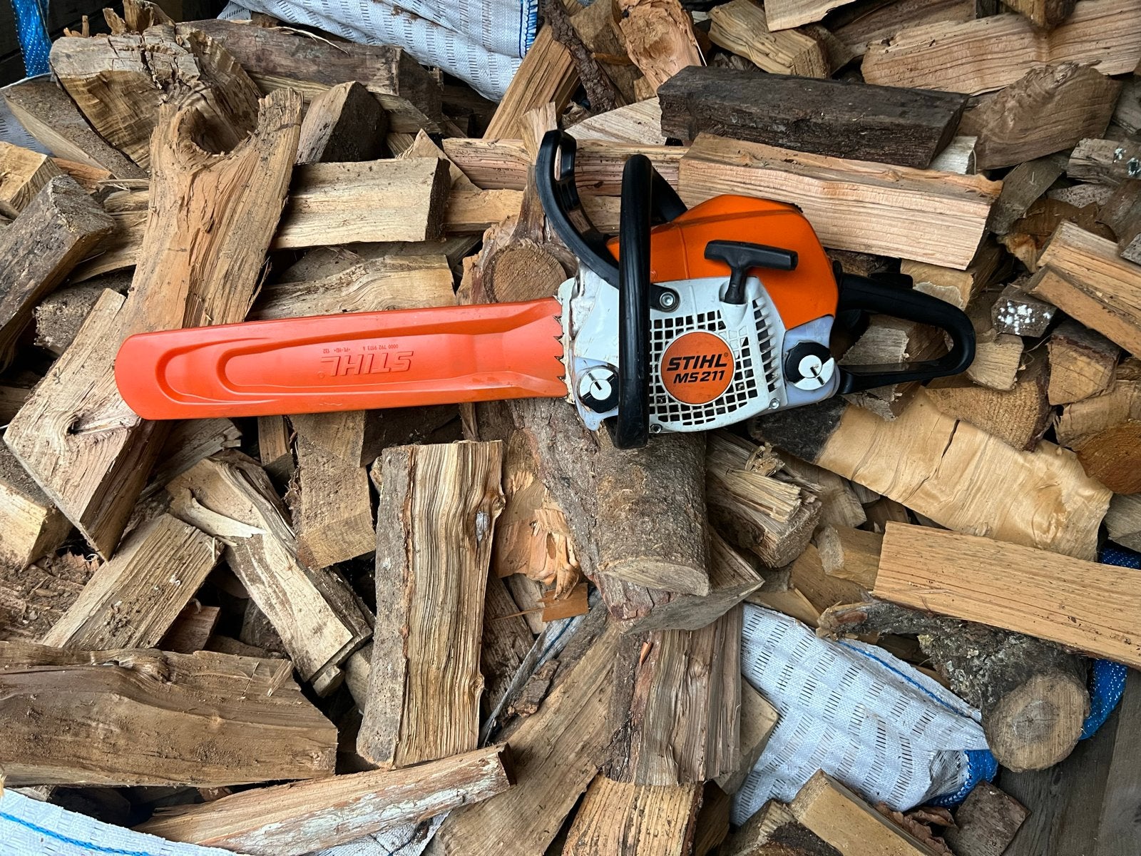 Stihl MS211 kettingzaag, Doe-het-zelf en Verbouw, Ophalen, Gebruikt, Kettingzaag, 30 tot 70 mm