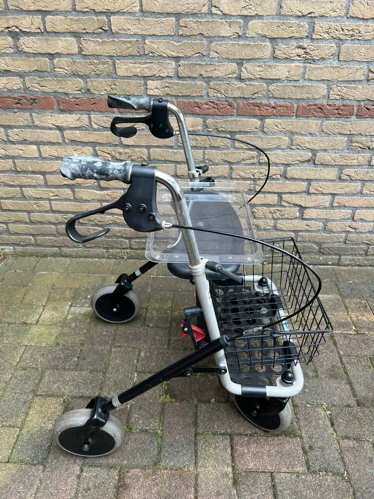 Te Koop : Rollator Inklapbaar met mandje en dienblad, Diversen, Ophalen, Opvouwbaar, Gebruikt