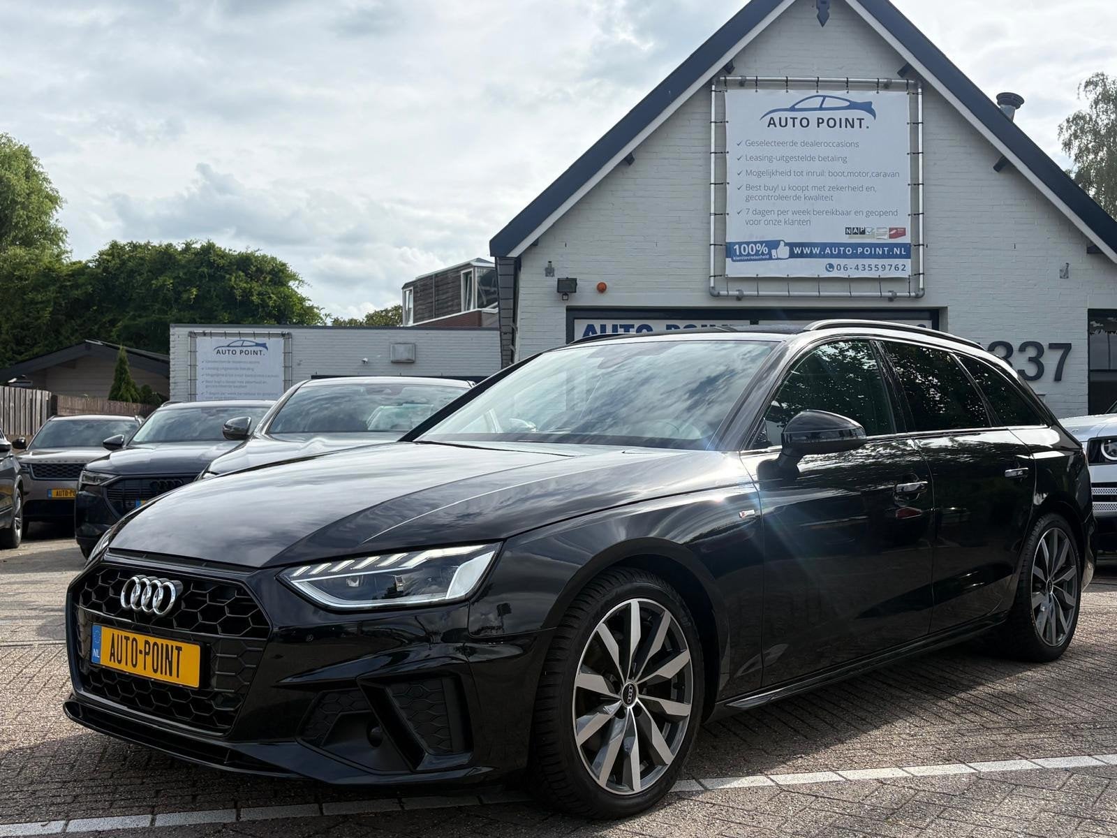 Audi A4 Avant 35 TFSI S-LINE NAVI/CARPLAY/CRUISE/MATRIX/VIRT, Dealer onderhouden, Gebruikt, 4 cilinders, Zwart