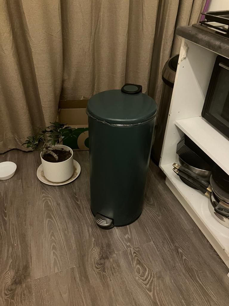 Prullebak - donkergroen, Ophalen, 40 liter of meer, Zo goed als nieuw, Minder dan 50 cm