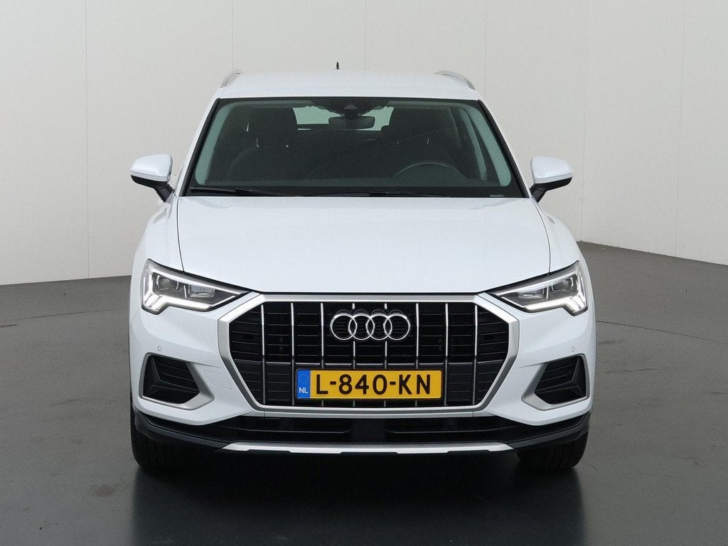 Audi Q3 35 TFSI Advanced edition | Trekhaak | Virtual cockpi, 4 cilinders, 150 pk, 1505 kg, Wit