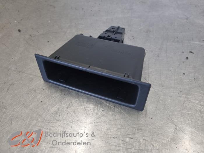 Opbergvak van een Renault Trafic, Gebruikt, -, Renault, -