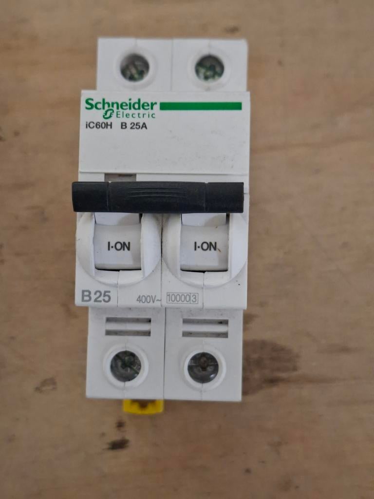 Schneider installatie automaat iC60H iC60N iC60L, Schneider, Overige typen, Nieuw, Ophalen of Verzenden