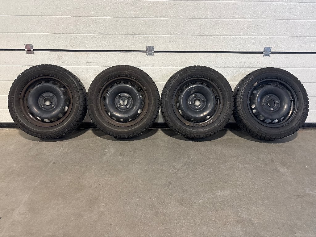 14" michelin winterbanden st. 4 x 100 peugeot 107, 108, c1.., Ophalen, 14 inch, Gebruikt, Banden en Velgen