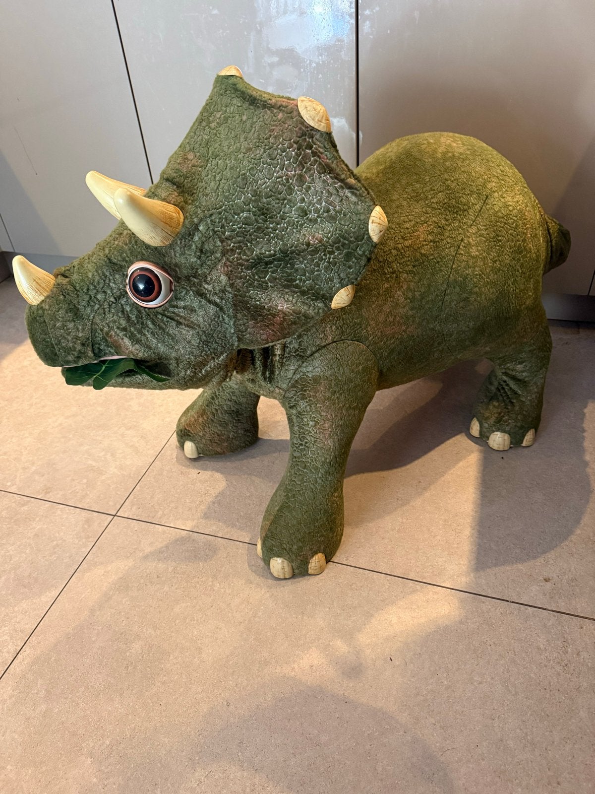 Playskool Kota de Triceratops Interactieve Dinosaurus, Ophalen, Gebruikt, Jongen of Meisje