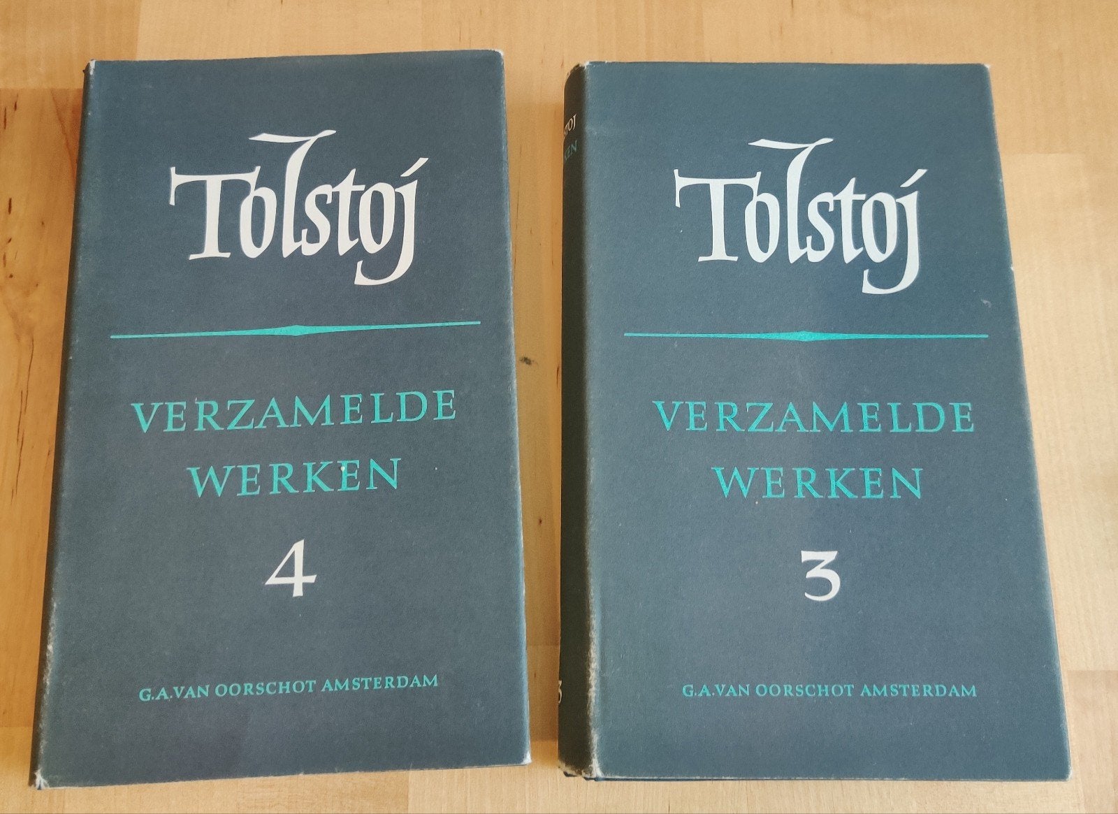 Tolstoj: Verzamelde Werken - Deel 3 & 4 (Oorlog en Vrede), Boeken, Ophalen of Verzenden, Gelezen, L.N. Tolstoj, Nederland