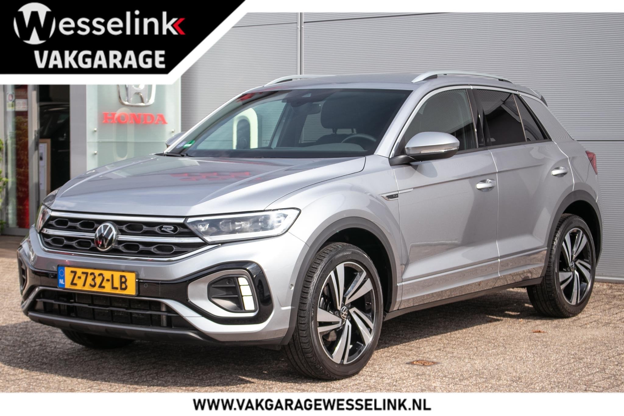 Volkswagen T-Roc 1.5 TSI DSG R-Line Business -Afn. trekhaak, Auto's, Volkswagen, 1258 kg, 4 cilinders, 150 pk, Automatische klimaatregeling