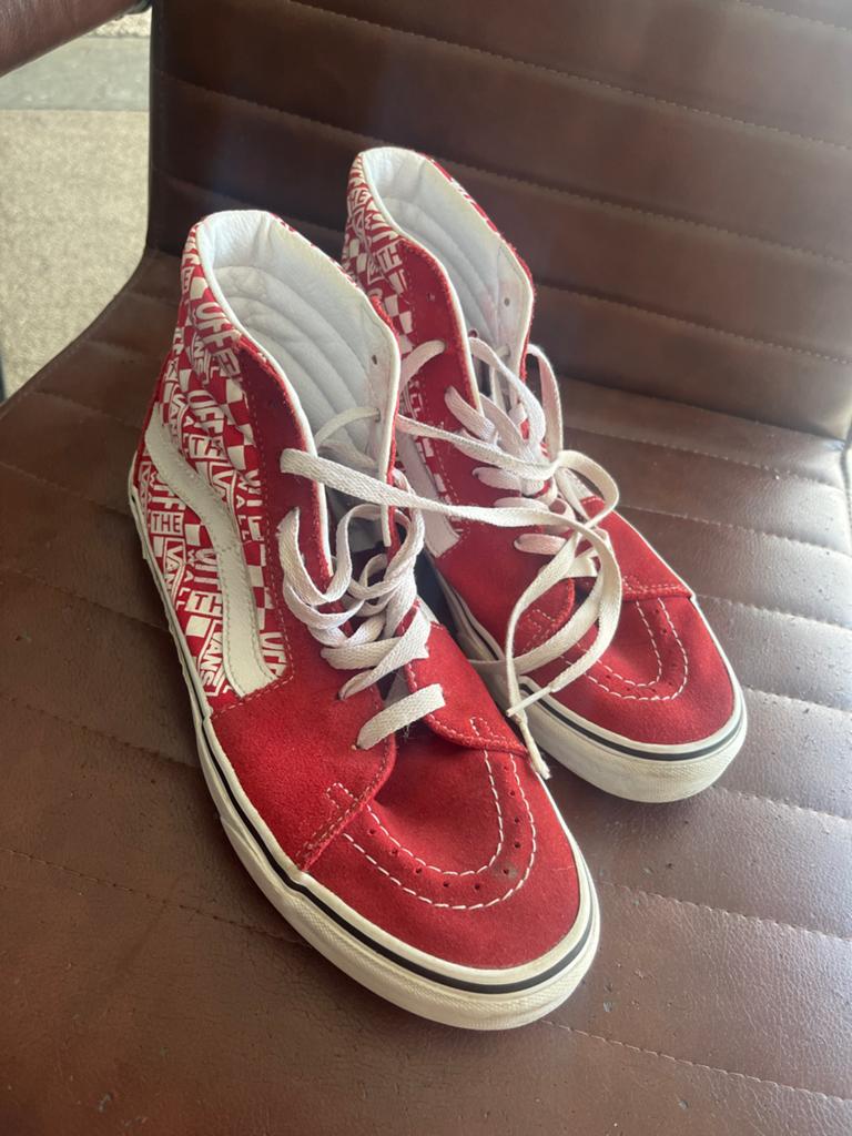 Vans sneakers maat 41 - Zo goed als nieuw, Kleding | Dames, Schoenen, Ophalen of Verzenden, Zo goed als nieuw, Rood, Sneakers of Gympen