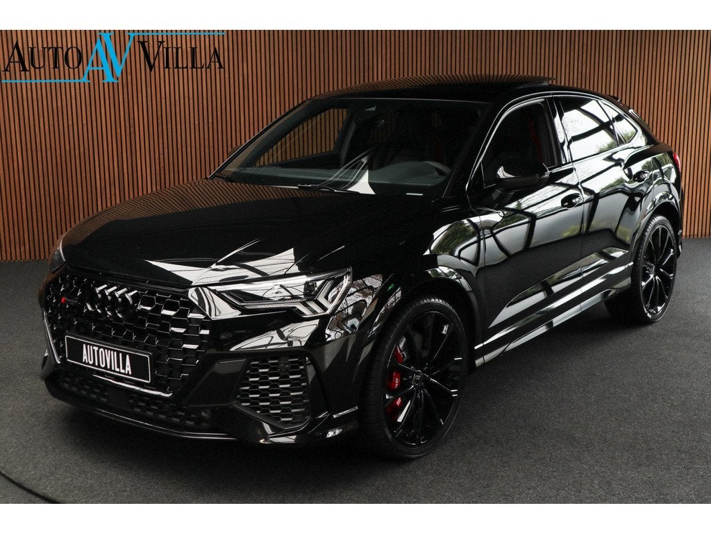 Audi RSQ3 Sportback TFSI RS 360 Panorama ACC Sonos Memory, Auto's, Audi, Automaat, Gebruikt, Zwart, 1675 kg