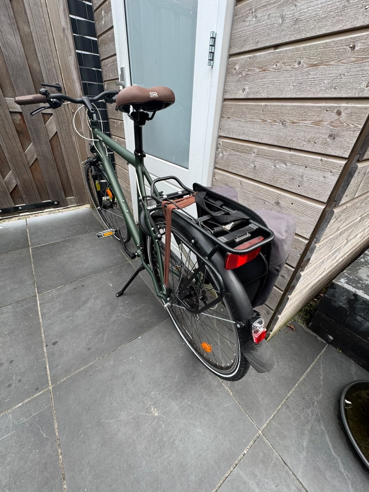 Foto 3 van B'Twin Elops 500 stadsfiets - Zo goed als nieuw